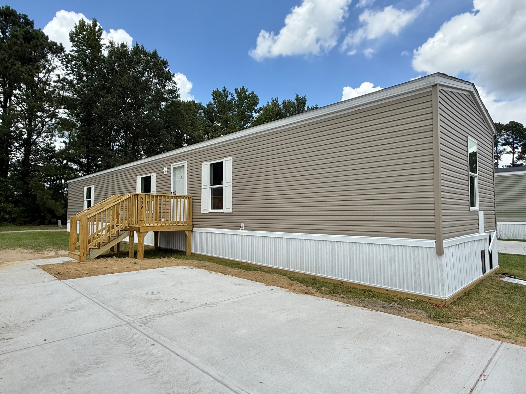 539 Canterbury Court